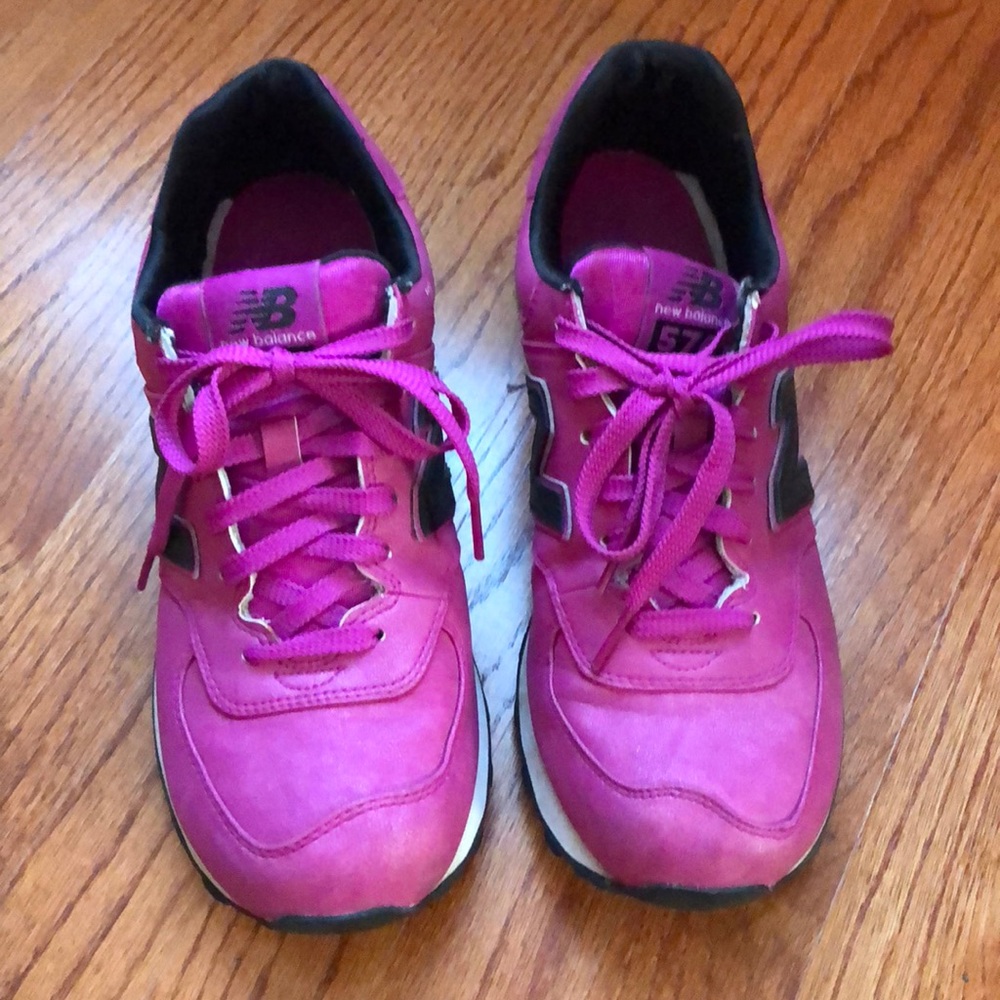 Fuchsia New Balance Running Shoes